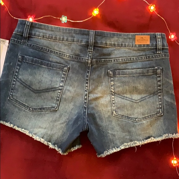 Shorts - Picture 2 of 3